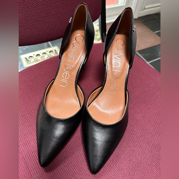 brand new Calvin Klein Womens Gloria Pump - Picture 8 of 12